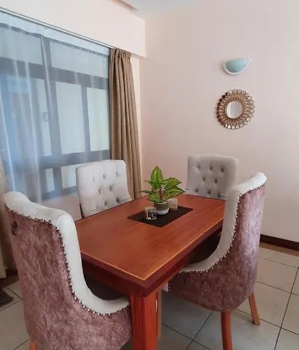 Penthouse Five - The Beautiful 3Br En-Suite Apt