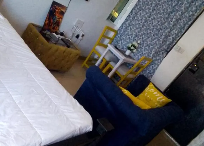 Shazz Cozy Homes
