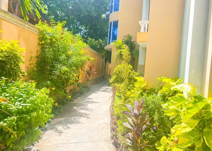 Coastal Nook 2 Bedroom Beach Flat , Lido